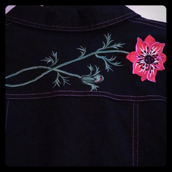 Bob Mackie Floral Pattern Wearable Art Shirt - Picture 4 of 6